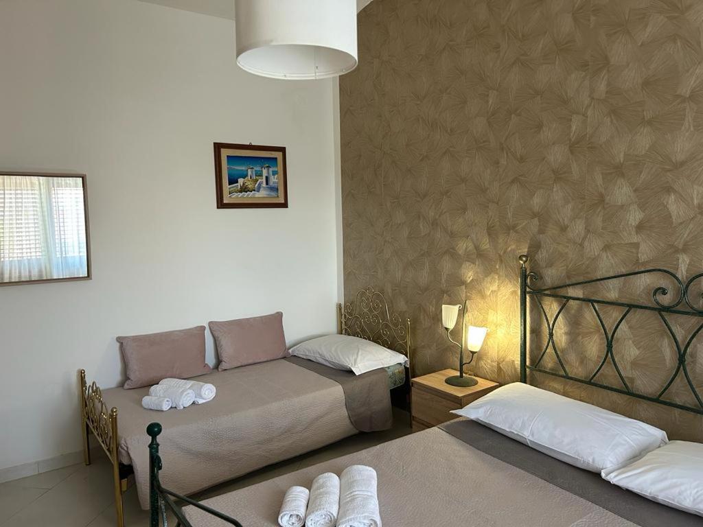 Nina Apartament Giardini Naxos Con Posto Auto Exterior photo